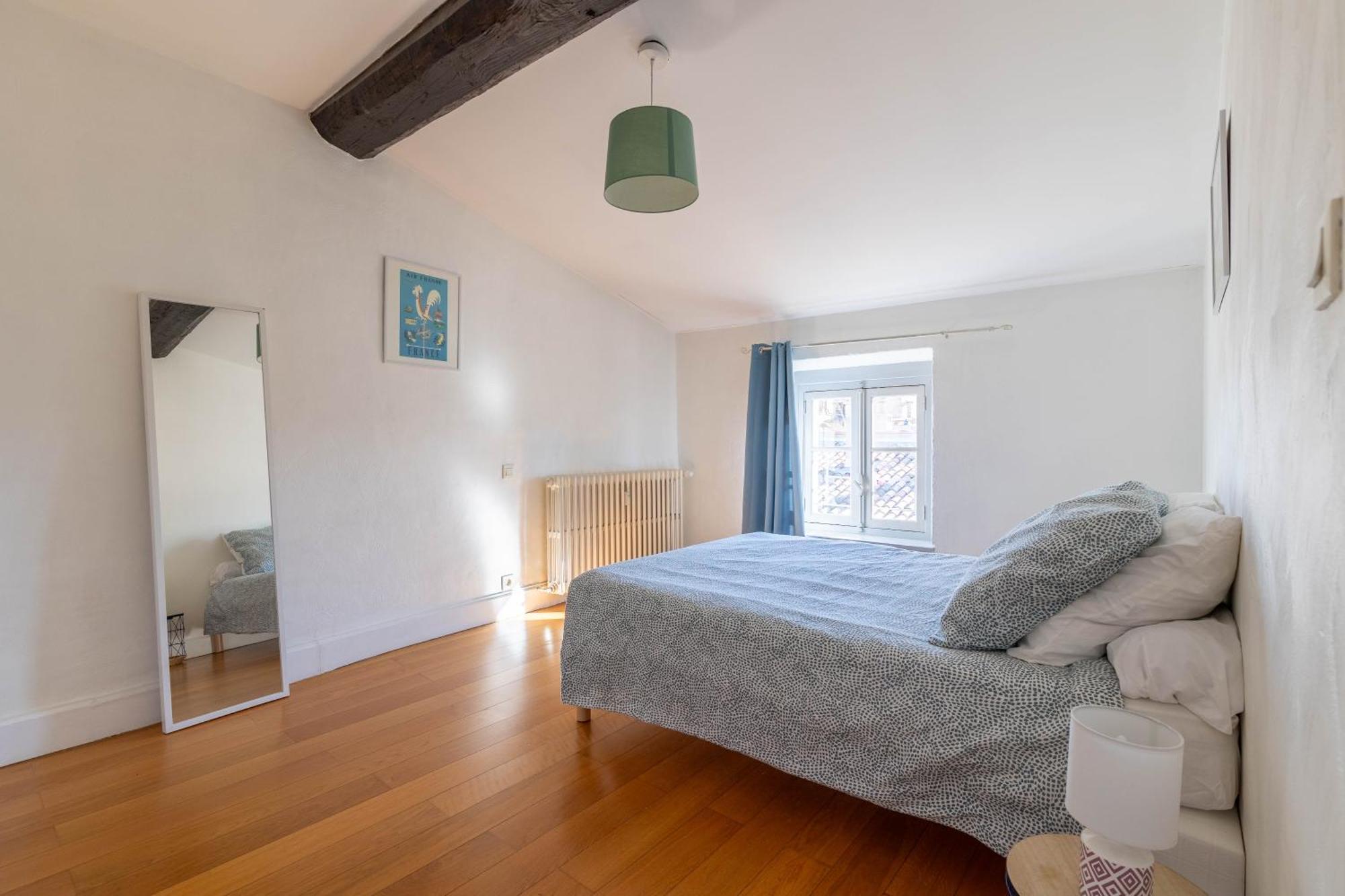 Bel Appartement Avec Cour Au Coeur De La Bastide Carcassonne Exterior foto
