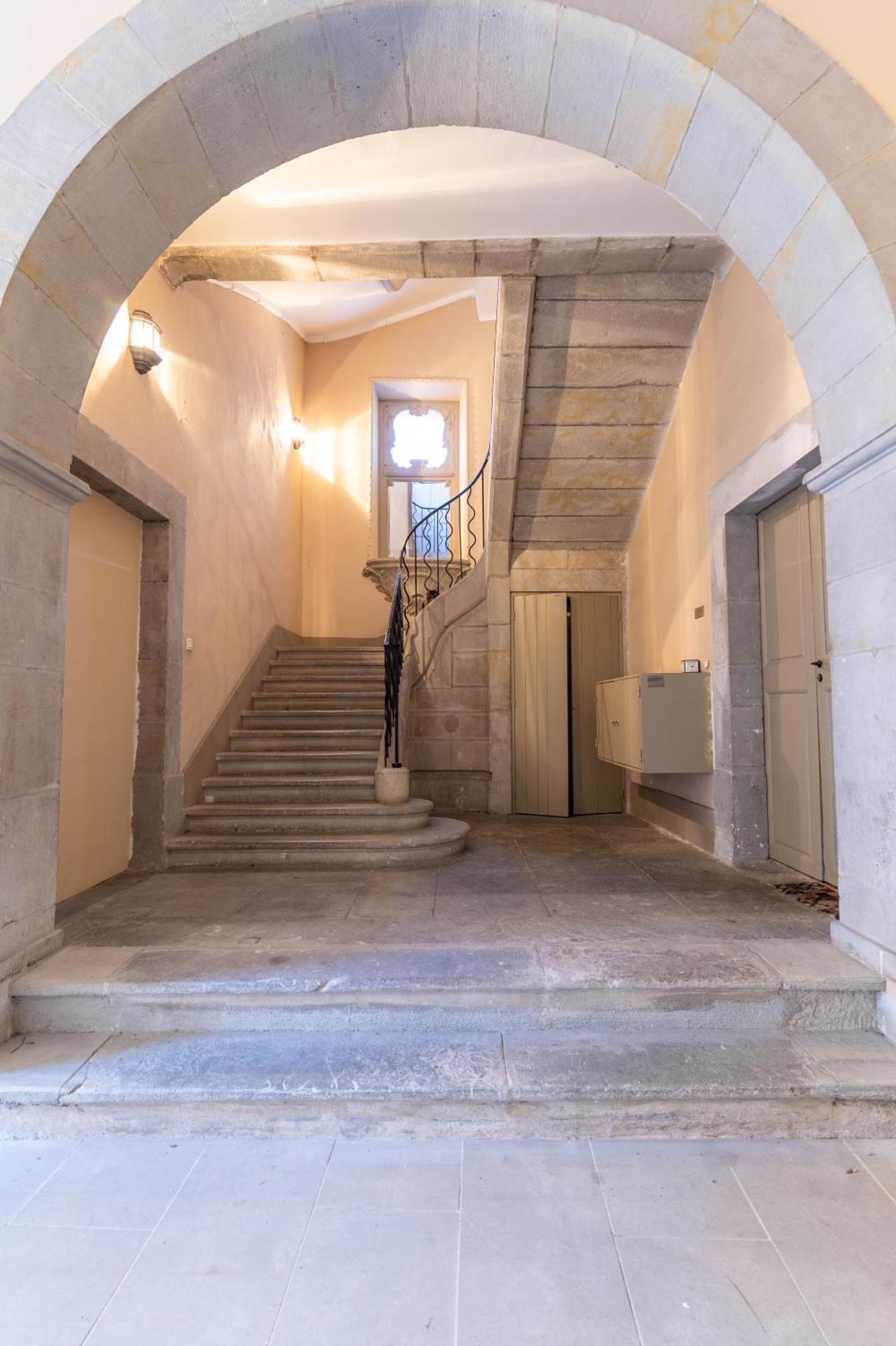 Bel Appartement Avec Cour Au Coeur De La Bastide Carcassonne Exterior foto
